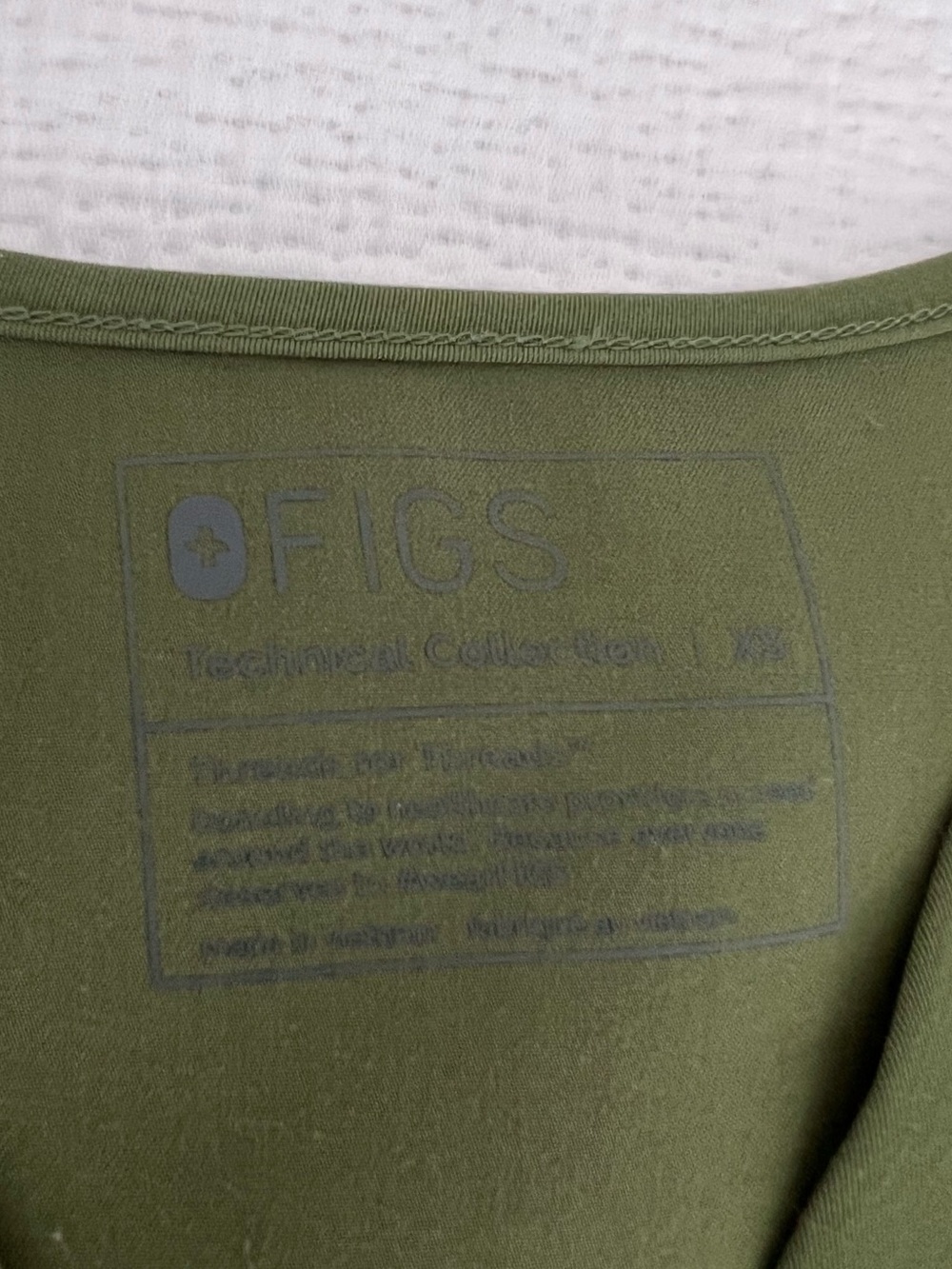 FIGS Dark Olive Catarina One-Pocket Scrub Top XS + Zamora Jogger Pants S Set - Picture 15 of 15